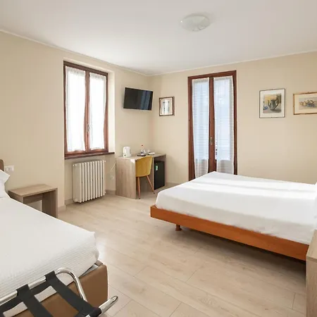Bed and Breakfast Il Grifo à Lenno Extérieur photo